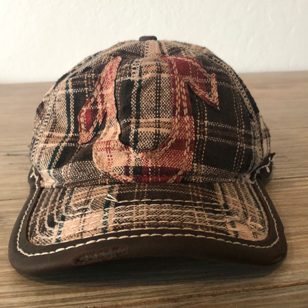True Religion hat
